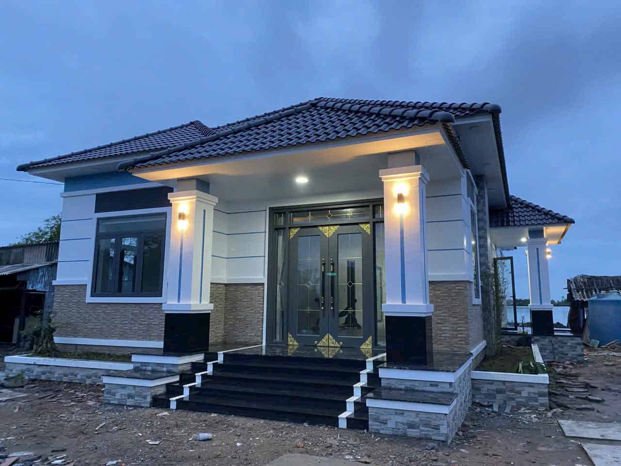 Hoàn thiện mặt tiền công trình nhà mái Nhật GeoHome tại Long An